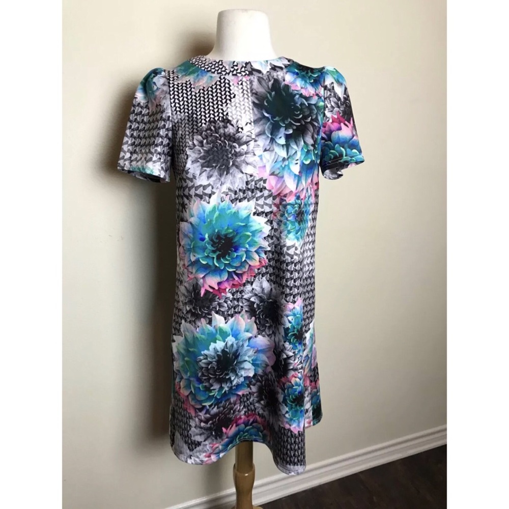 PAPER DOLLS Womens Sz 4 Black & White Floral Dress